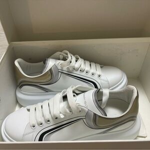 Brand new never worn men’s Alexander McQueens!